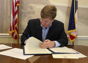 Read more about the article Governor Reeves Sets SBA Emergency Loans in Motion for Mississippi Businesses
