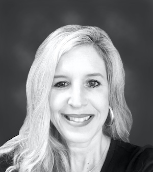 Rachel DeVaughan - Black/White - Innovate Mississippi