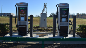 Read more about the article Entergy Mississippi Brings First Electric Vehicle Fast Chargers to Renaissance at Colony Park